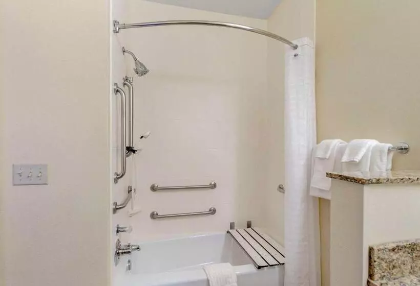 ホテル Comfort Suites Normal University Area