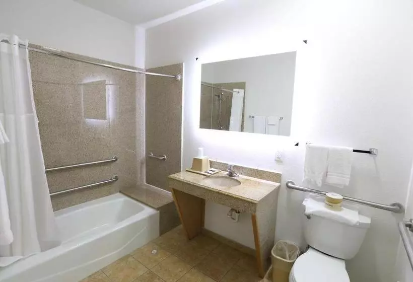 Hotelli Executive Inn & Suites Cuero