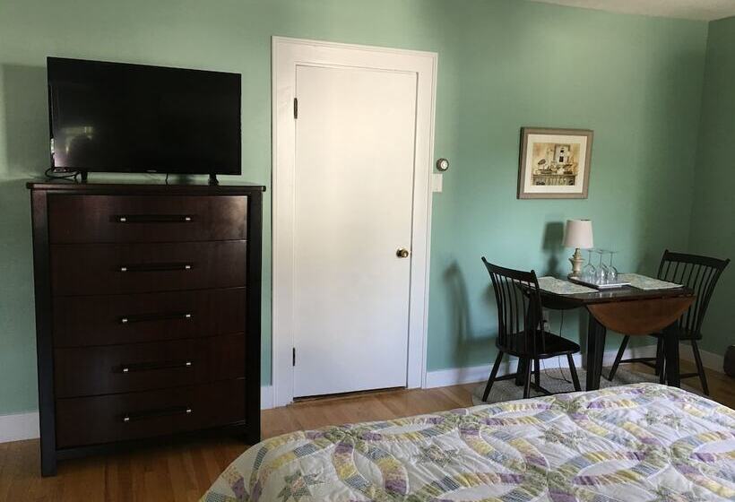 فندق Footbridge North