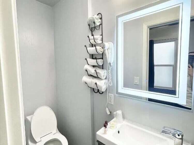 Отель Twin Peaks