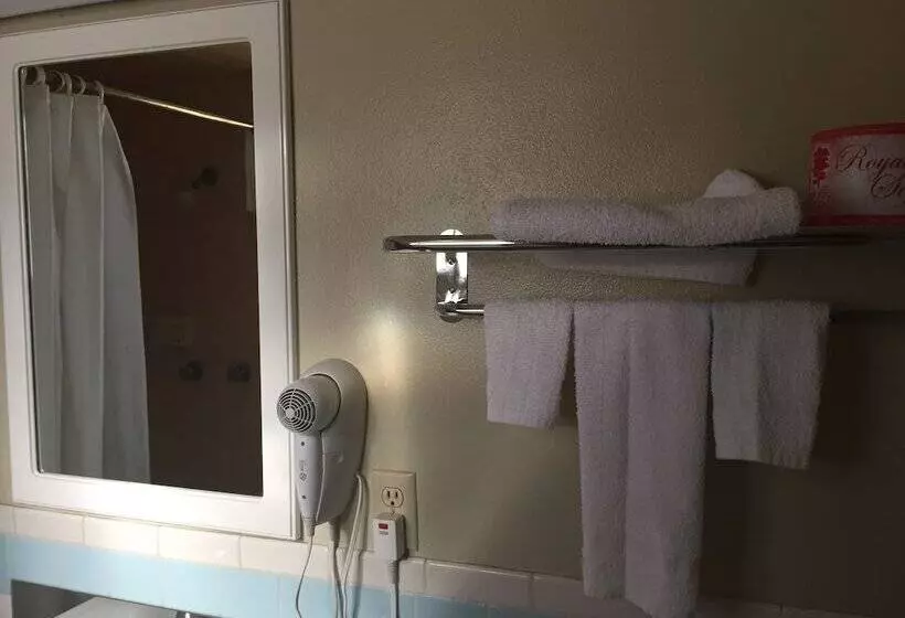 Hotelli Village Inn