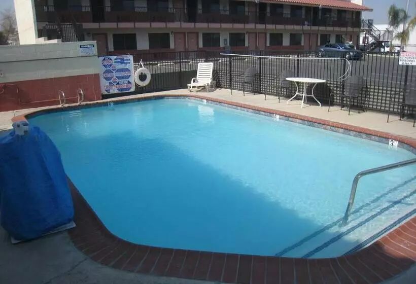 Motel 8 Maricopa