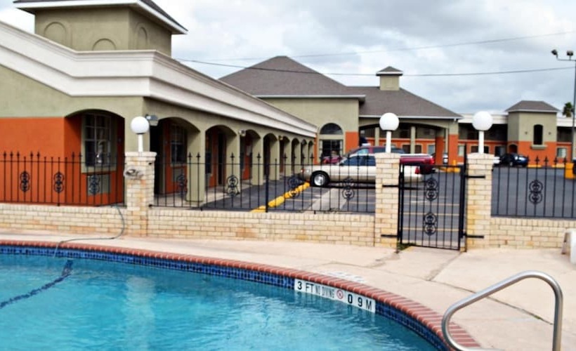 モーテル Aloha Inn