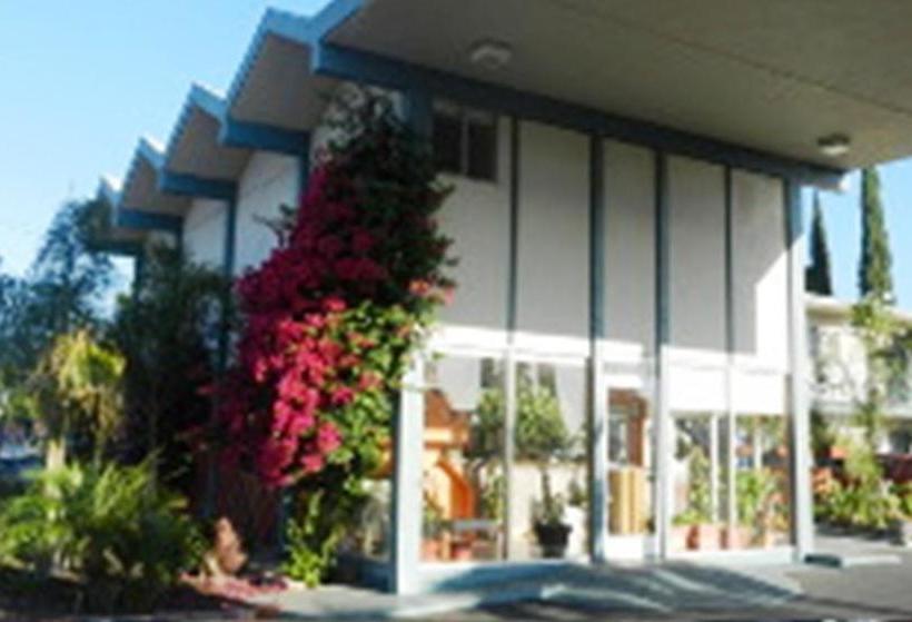 فندق على الطريق Antioch Executive Inn