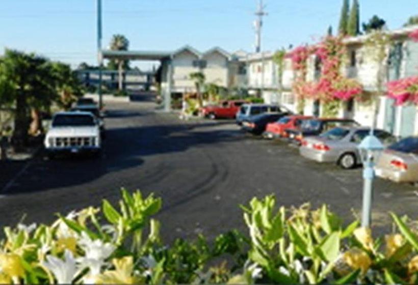 فندق على الطريق Antioch Executive Inn