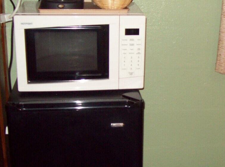 فندق على الطريق Budget Inn Sanderson