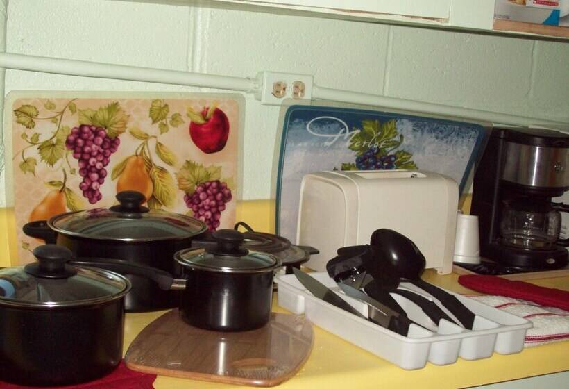 فندق على الطريق Budget Inn Sanderson