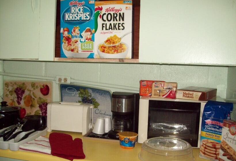 فندق على الطريق Budget Inn Sanderson