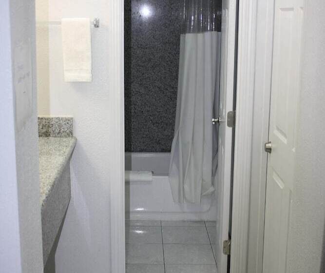 Мотель Deluxe Inn Fort Stockton