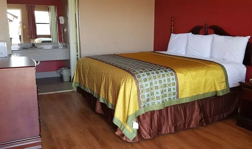 Motelli Deluxe Inn