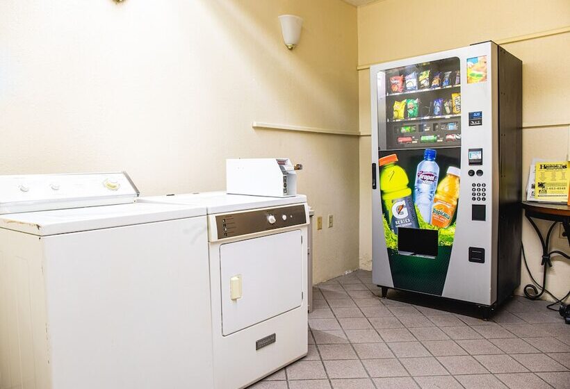 汽车旅馆 Grand Vista