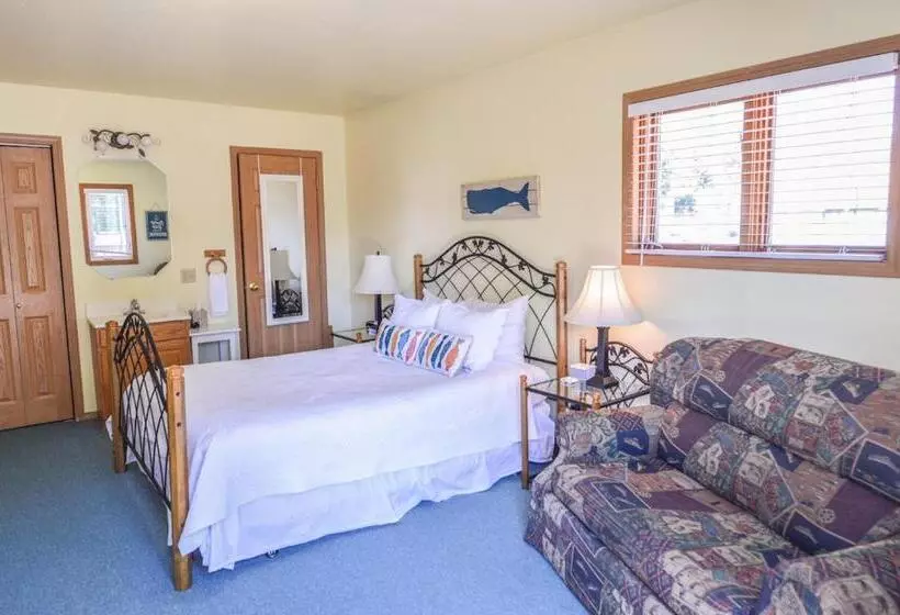 モーテル Sea Treasures Inn
