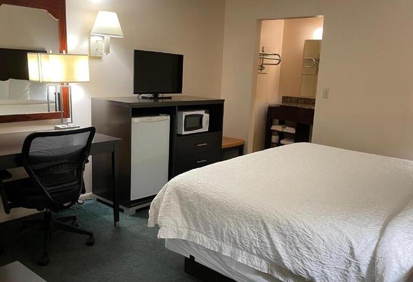 モーテル Slumber Inn Harrisonville