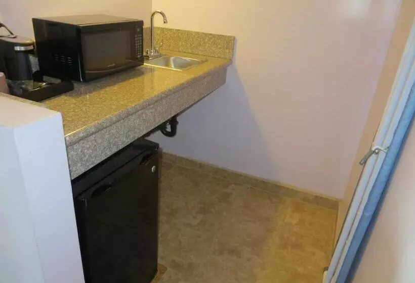 Park Cienega Motel
