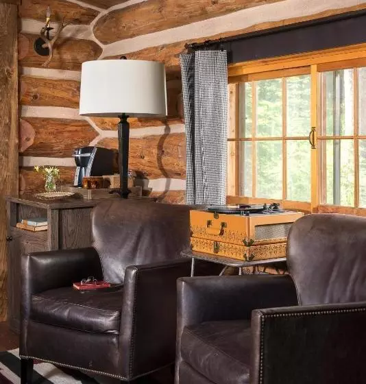 استراحتگاه Lone Mountain Ranch