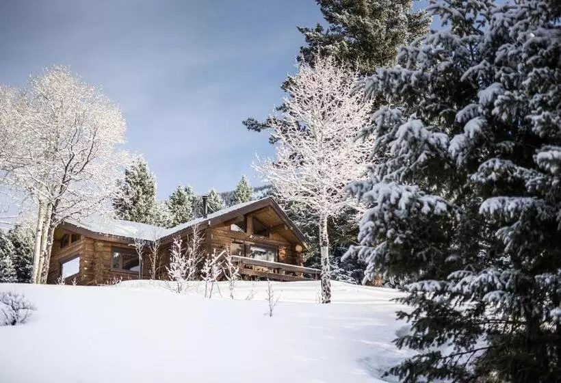 استراحتگاه Lone Mountain Ranch