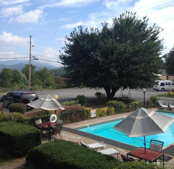 Ridge Top Motel   Bryson City