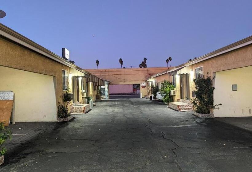 Airport Motel   Inglewood