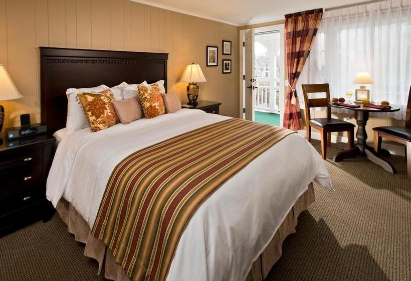 تختخواب و صبحانه The Foxberry Inn