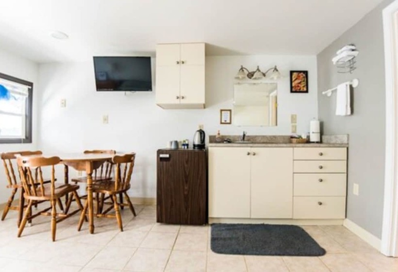 مبيت وإفطار Riverwalk Inn