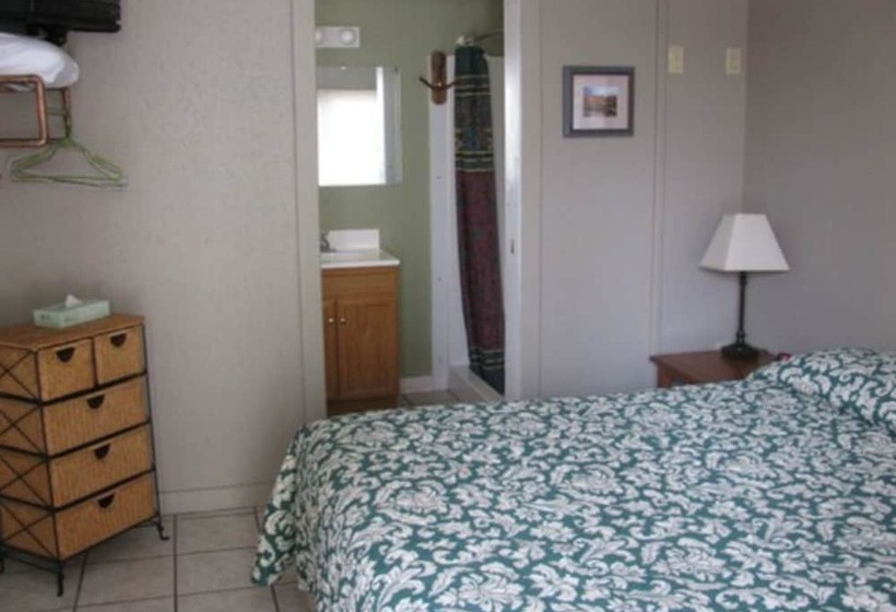 مبيت وإفطار Riverwalk Inn