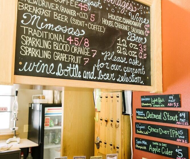 مبيت وإفطار Riverwalk Inn