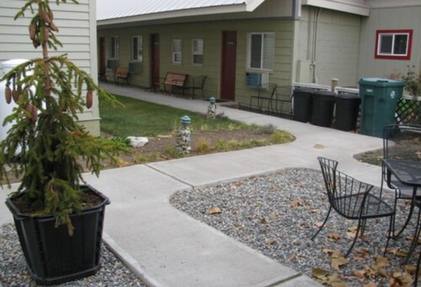 مبيت وإفطار Riverwalk Inn