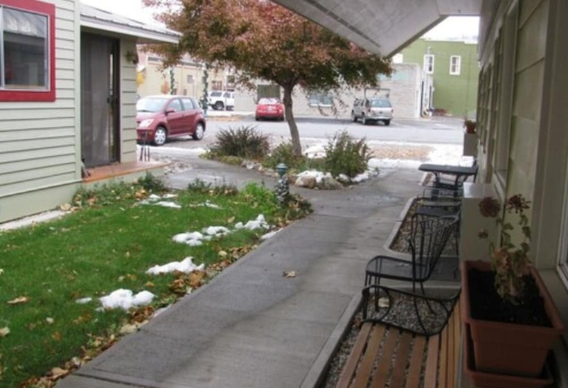 مبيت وإفطار Riverwalk Inn