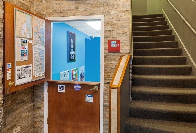 Chicago Parthenon Hostel
