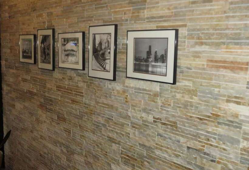 Chicago Parthenon Hostel