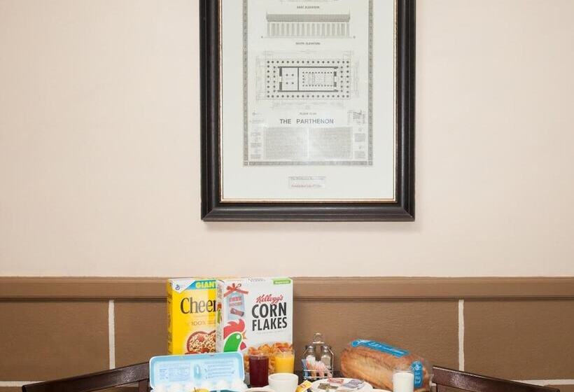 Chicago Parthenon Hostel