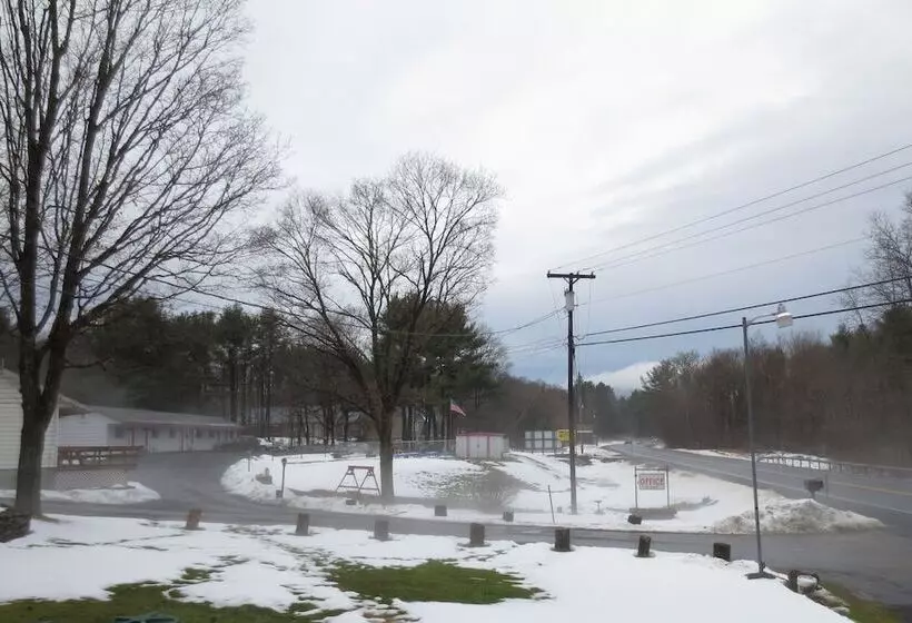 Four Seasons Motel