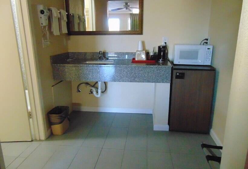 Heart Of Texas Motel