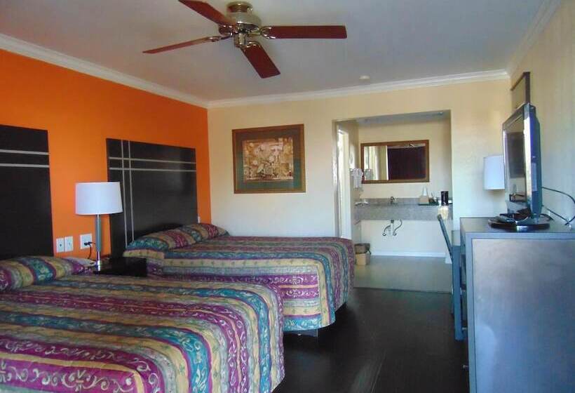 Heart Of Texas Motel