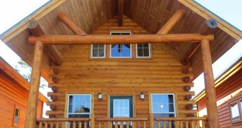 هتل Cabins Of Mackinac & Lodge