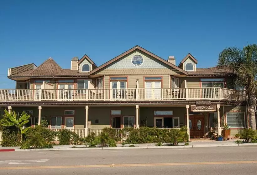 Hotelli Cayucos Sunset Inn