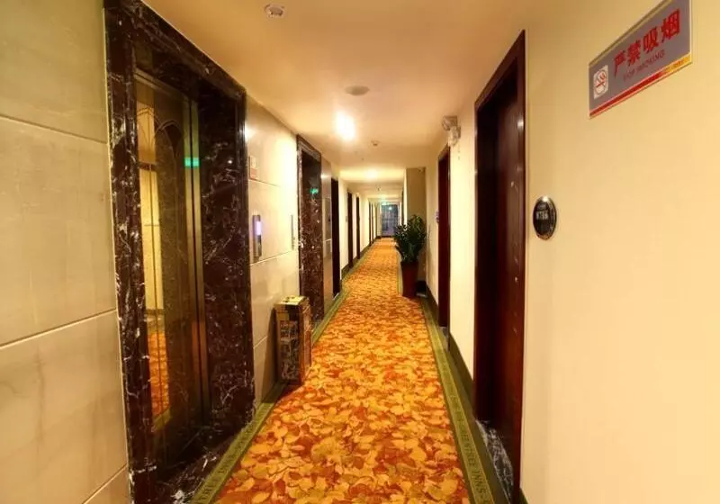 ホテル Greentree Inn Sanya Jiyang Dist Yalongwan Yingbin Ave