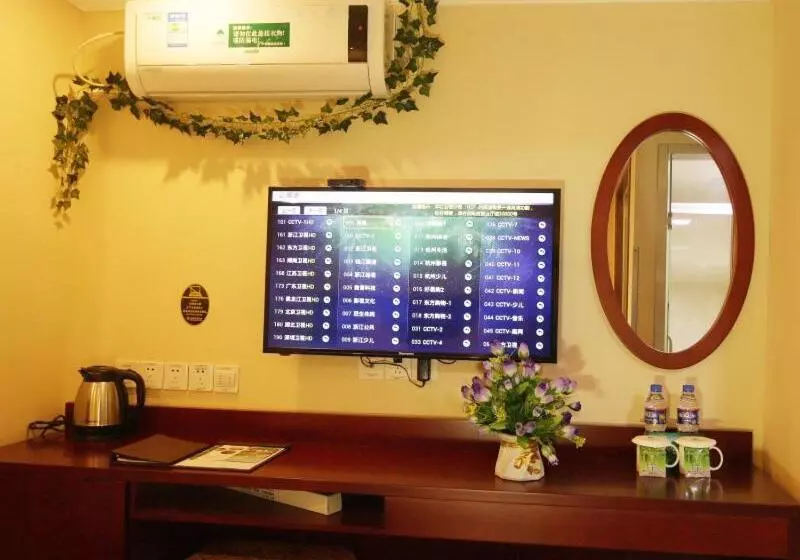 Hotelli Greentree Inn Zhejiang Jiaxing West Zhongshan Road Vintage Car Building Express