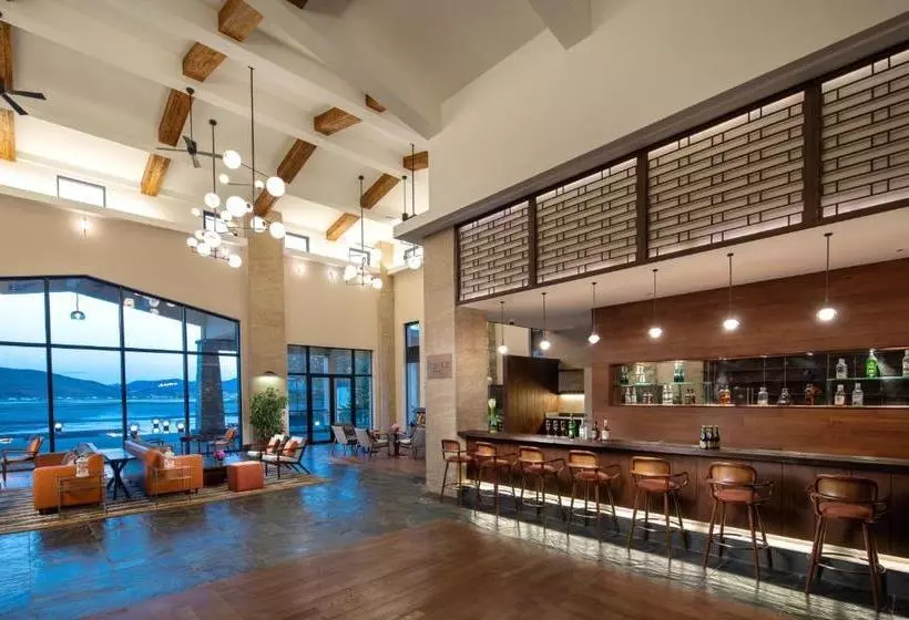 ホテル High Mountain Resort Shangri La