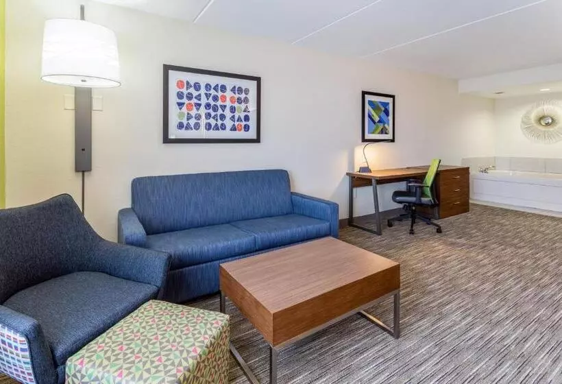 ホテル Holiday Inn Express & Suites Cedar Falls   Waterloo, An Ihg
