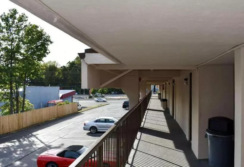 Mho Hotel Bordentown