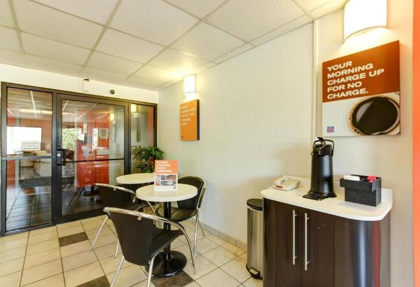 Motel 6 Portland, Me