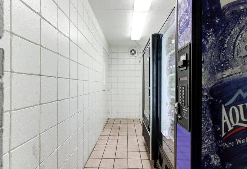 Motel 6 Portland, Me