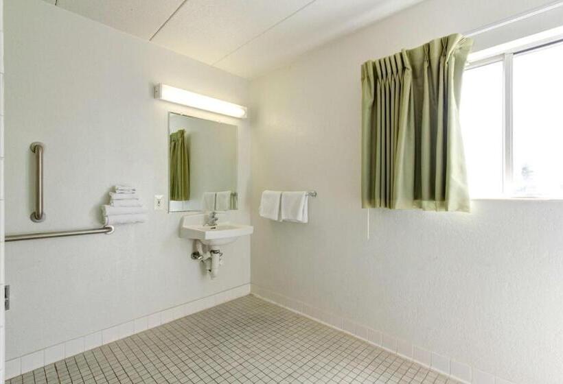 Motel 6 Portland, Me