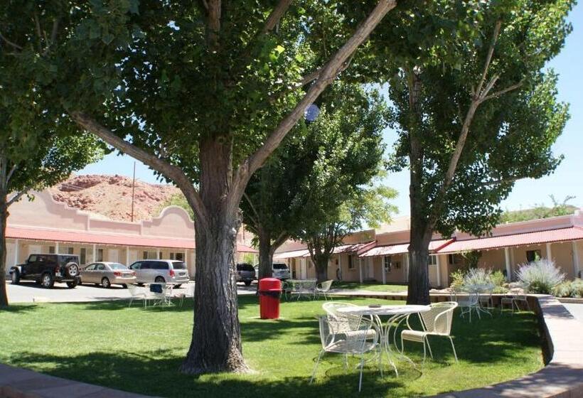 モーテル Adventure Inn Moab