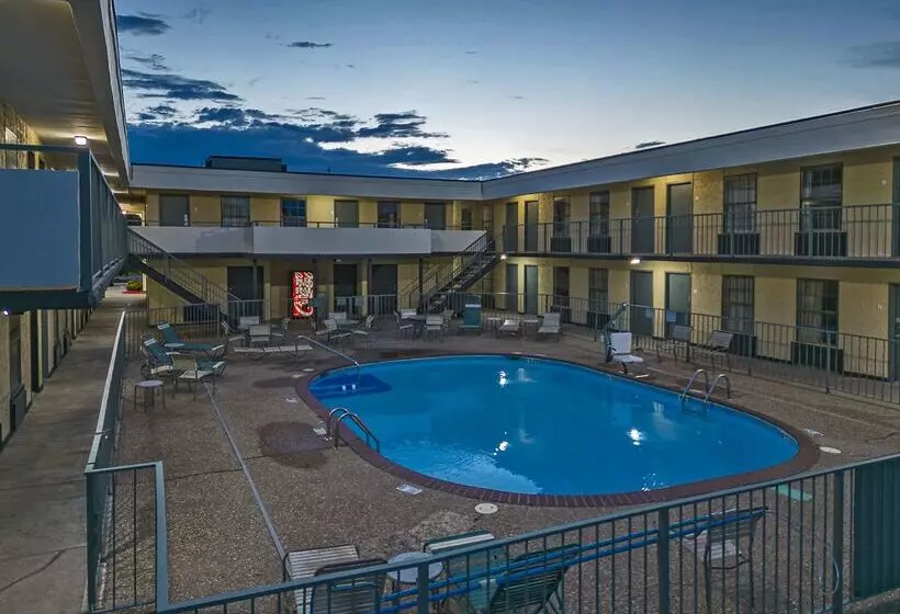 Motelli Quality Inn