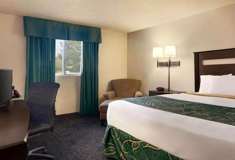 モーテル Travelodge By Wyndham Jefferson City