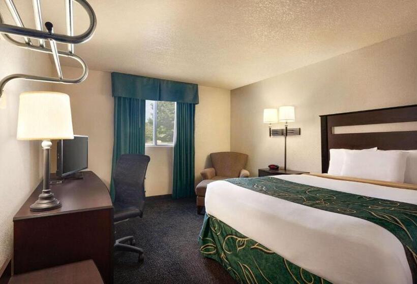 モーテル Travelodge By Wyndham Jefferson City