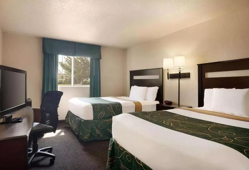 モーテル Travelodge By Wyndham Jefferson City