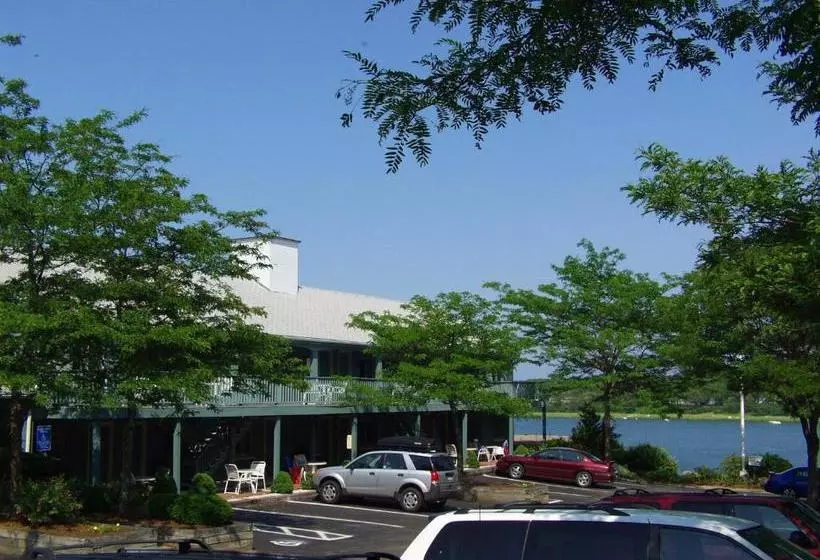 The Cove Motel